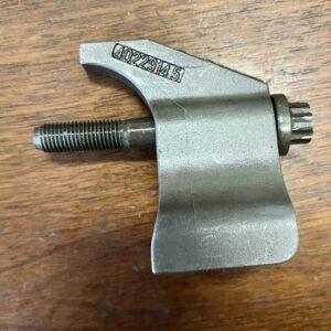 Cummins QSM11 injector Clamp hold downs 40229145