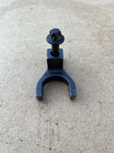 Torin Parts Fuel Injector Holder Tie Down Clamp For VW Audi Seat Skoda 1.6 2.0 TDi – Replaces 04L130216A