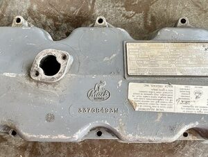 Mack Valve Cover 337GB493M