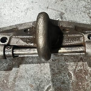 Detroit Diesel 71 Series Lifter Bracket 5150051