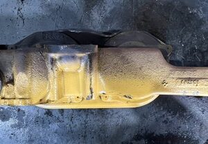 Caterpillar 3412 oil filter base A 4N2304 4N-2304