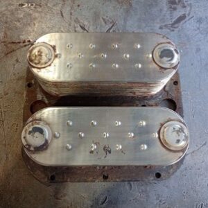 Detroit Diesel 92, 12v71 Dual Oil Cooler, 24 Plates, 8547237 - Selling As Core