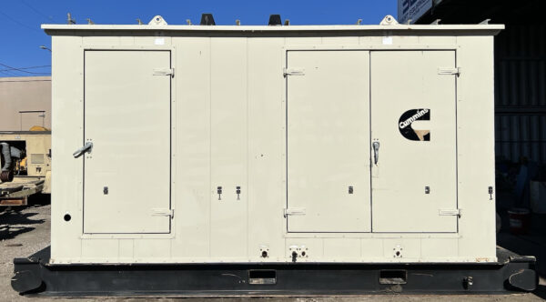 250KW Onan Cummins KTA19 Enclosed Natural Gas Generator