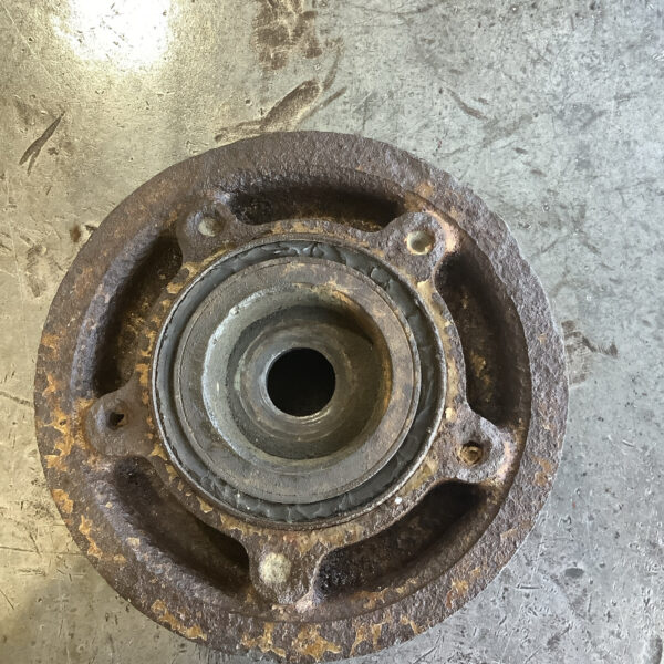 Detroit Diesel 4-71 471 Camshaft Pulley, Three Belt - Image 3