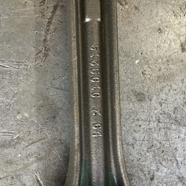 Detroit Diesel 4-71. 471 Connecting Rod 5135010 - Image 2