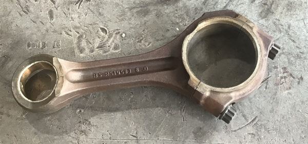 John Deere Connecting Rod R519583
