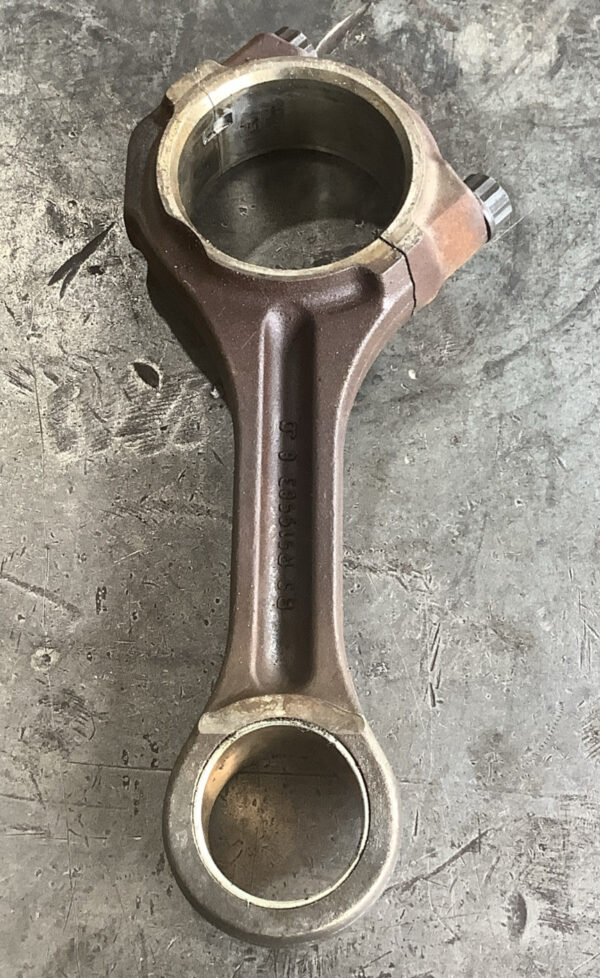 John Deere Connecting Rod R519583 - Image 2