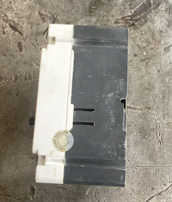 Eaton Circuit Breaker HFD3225BP10 600 Vac 225 Amps 3 Pole - Image 3