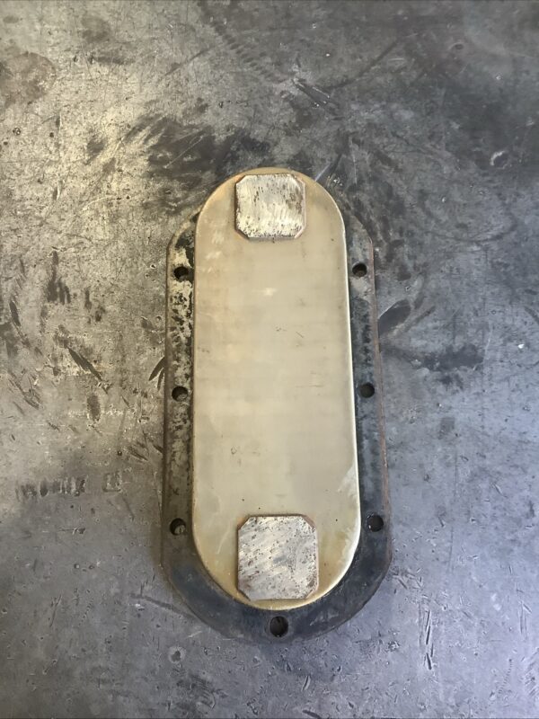 Detroit Diesel 4-71 Oil Cooler 8501329 8 Plates, Selling As Core