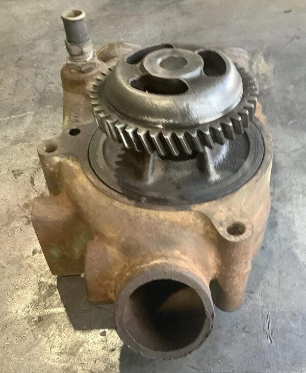 Detroit 8V71 Water Pump 8922325, Selling As Core - Image 2
