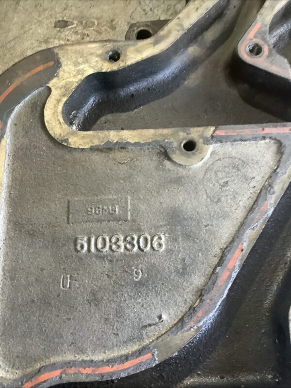 Detroit Diesel 8v71 6v92 Oil Cooler Adapter Plate 5103306 - Image 2