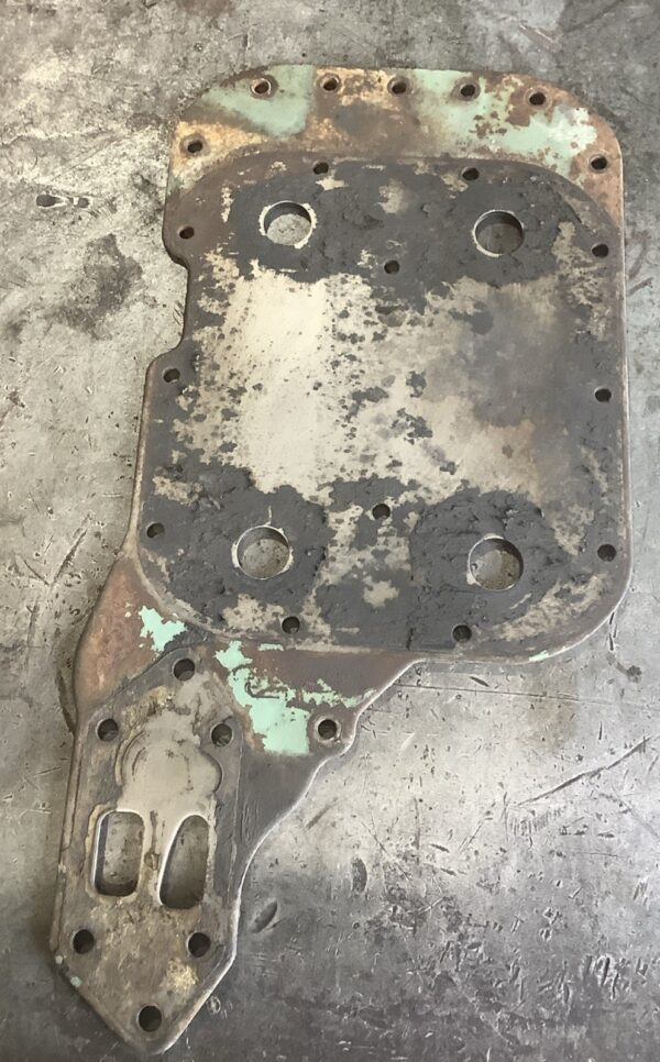 Detroit 8v71 Oil Cooler Cover Plate - Image 2