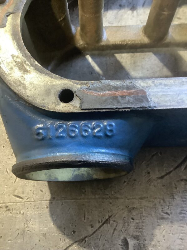 Detroit Diesel Series 92 Dual Oil Cooler Housing 5126628 - Image 2