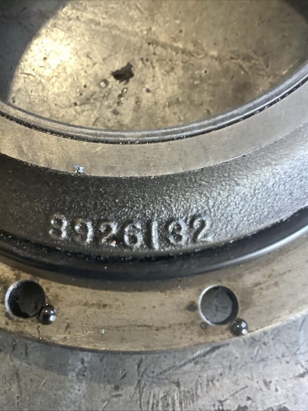 Detroit Diesel Outboard Support BEA 8926132 - Image 3