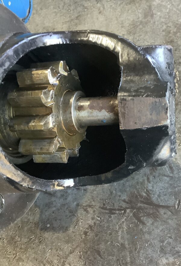 Delco Remy Electric Stater 10479811- Selling As Core - Image 3