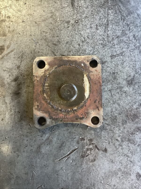 Detroit Diesel 16v92 Small Cover 5122962 - Image 3