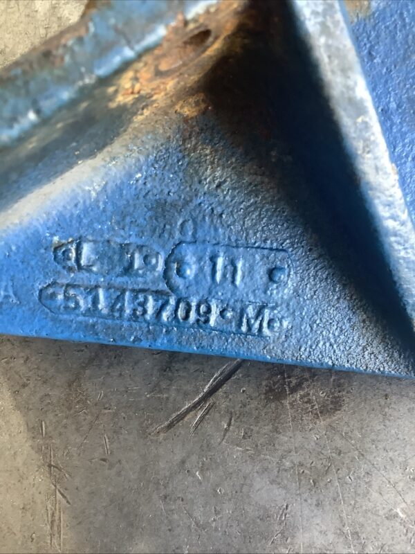 Detroit Diesel Bracket 5143709 - Image 3
