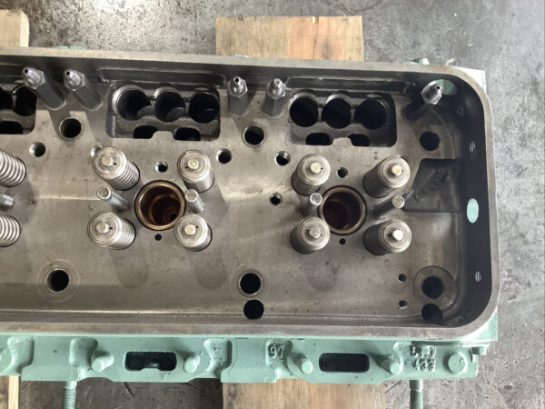 Detroit Diesel 471/8v71 Cylinder Head 5117433 -Rebuilt - Image 4