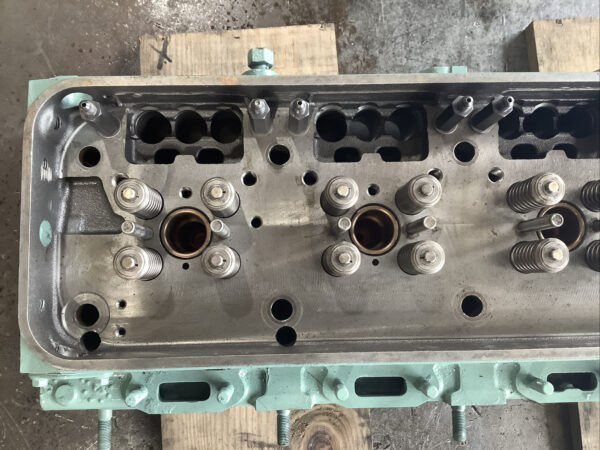 Detroit Diesel 471/8v71 Cylinder Head 5117433 -Rebuilt - Image 6