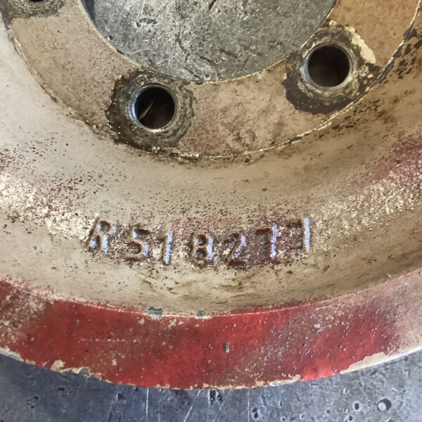 John Deere Engine Crankshaft Pulley R518277 - Image 2