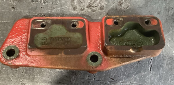 John Deere Fuel Filter Mounting Bracket R518524 - Image 2