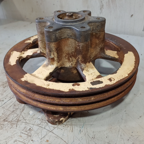 Detroit Diesel 671 2 belt fan pulley 5103374 - Image 3